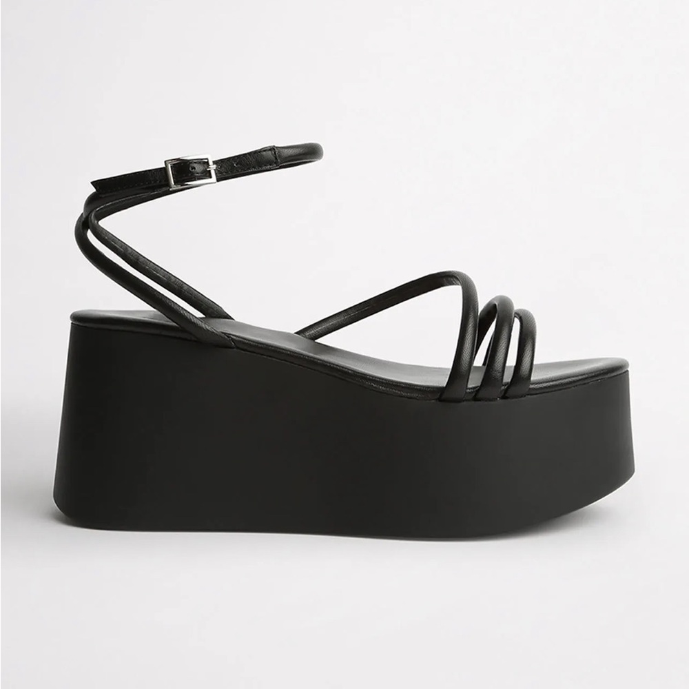 Tony Bianco Black Sheep
Nappa 9.5cm Wedges